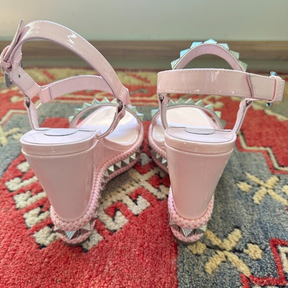 Christian Louboutin - Picture 2 of 4